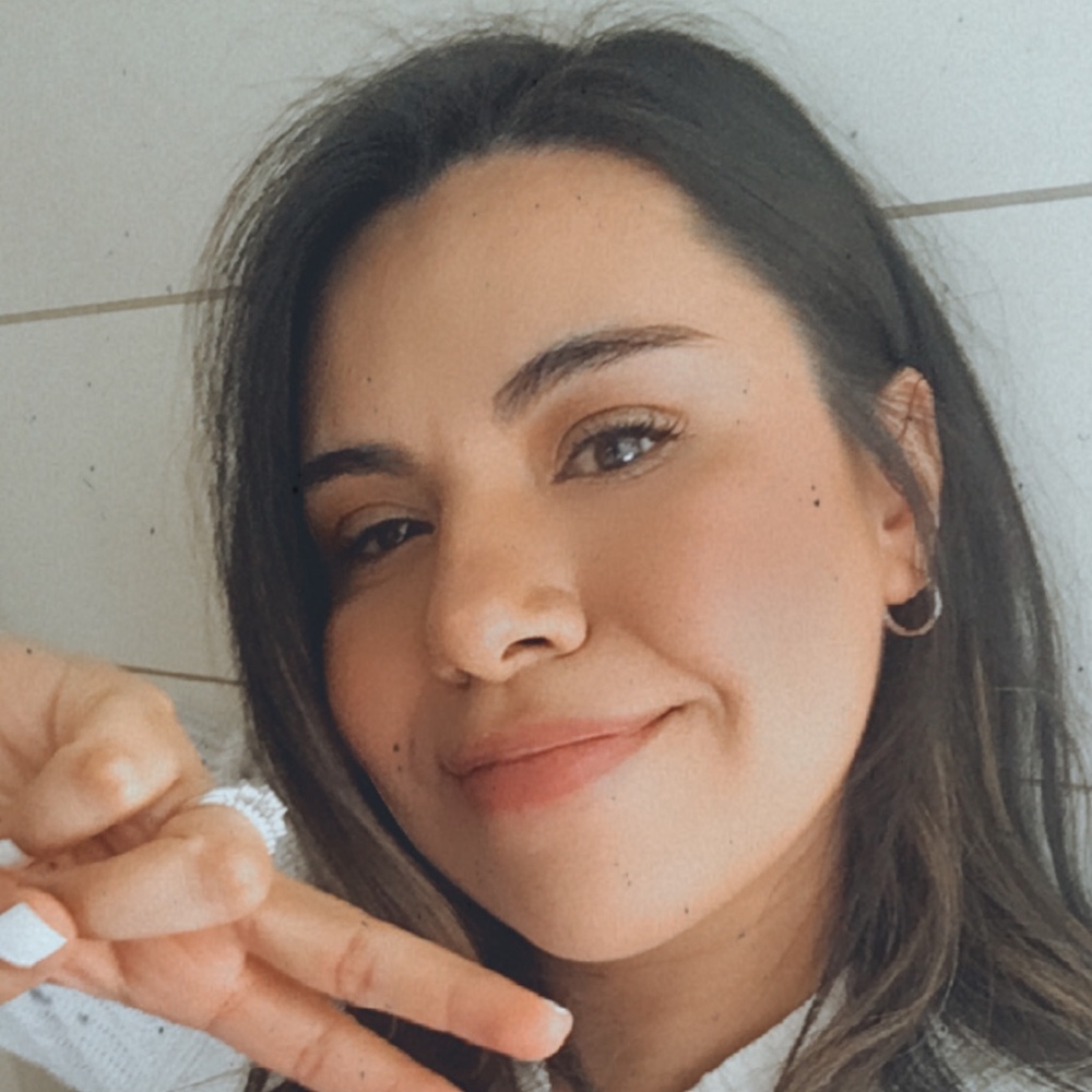 Meet your Posher, Saira